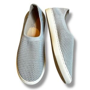 J/Slide Sneakers Mesh Knit Stretchy Slip On Comfort Minimalist Gray Womens  7